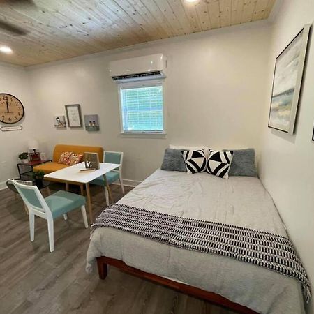 Beautifully Renovated Studio 2 Miles From Marina! Winchester Extérieur photo