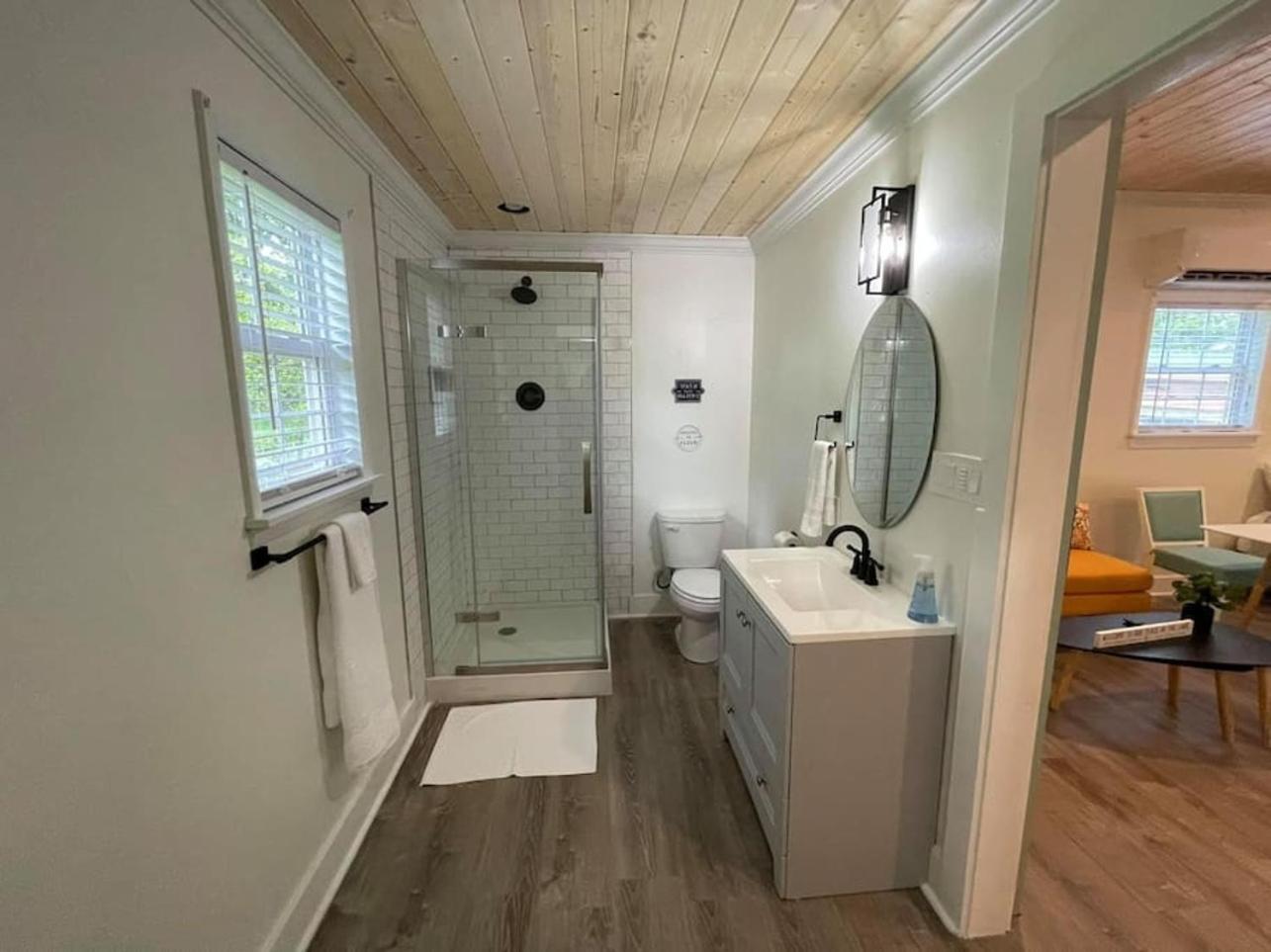 Beautifully Renovated Studio 2 Miles From Marina! Winchester Extérieur photo