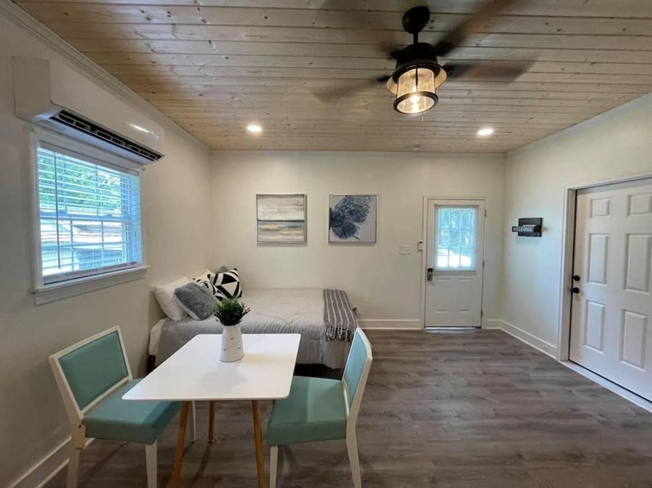 Beautifully Renovated Studio 2 Miles From Marina! Winchester Extérieur photo